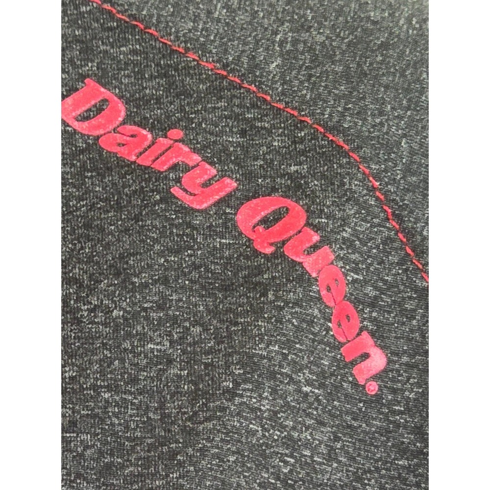 Dairy Queen DQ Logo T Shirt Men's Medium Gray Polyester Active Wear /0373